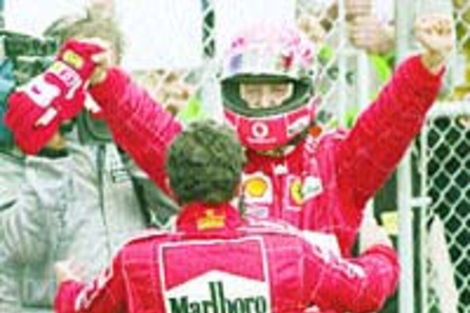 SCHUMACHER MAIS PERTO DO PENTA