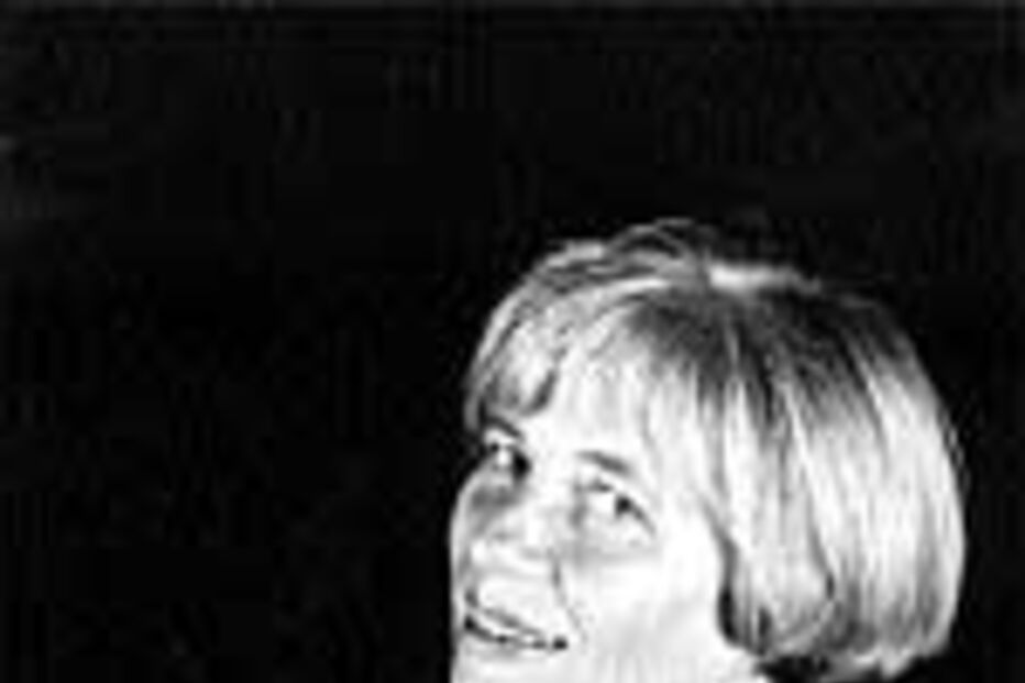 GUIDA LEVA ‘MONÓLOGOS’ À INVICTA