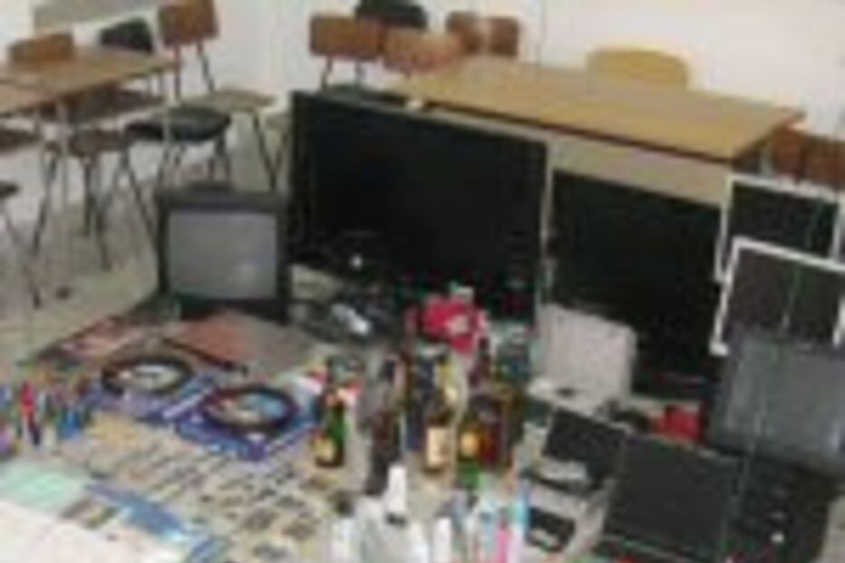 Roubaram lojas de Peniche a Fátima