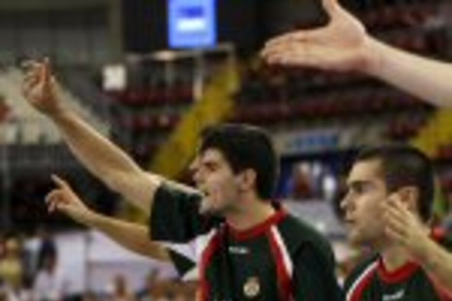 Apuramento ajuda a disfarçar crise