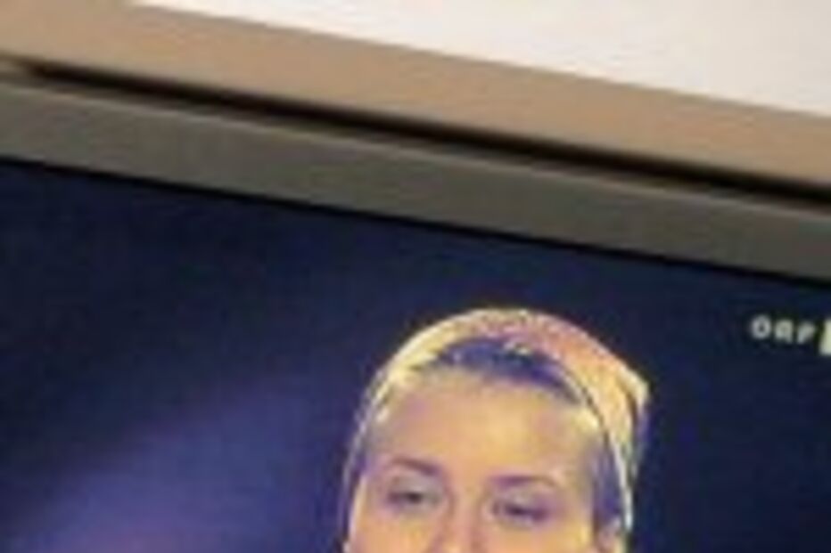 Natascha forçada a filmes porno