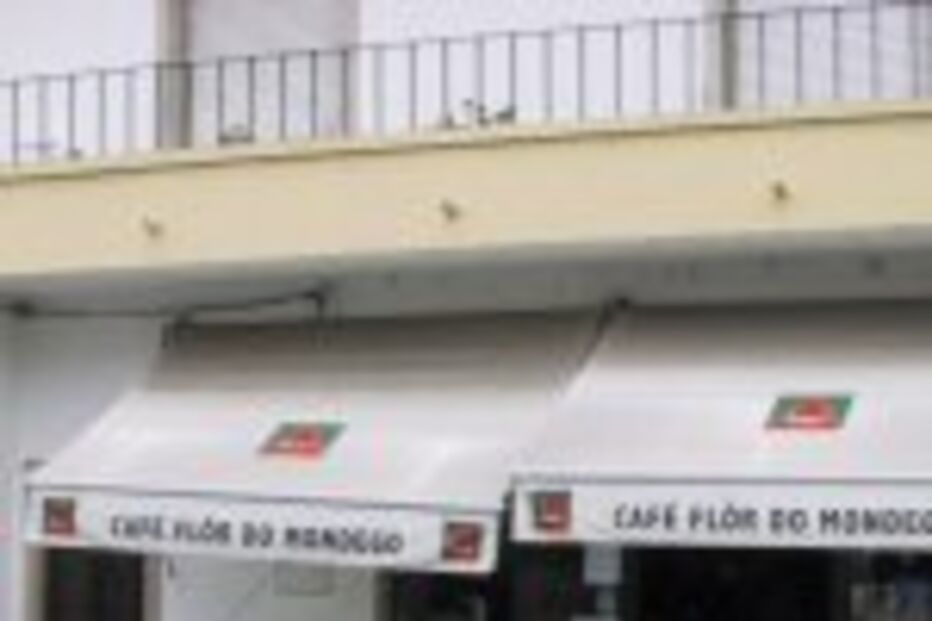 Bombas com ácido levam pânico à rua