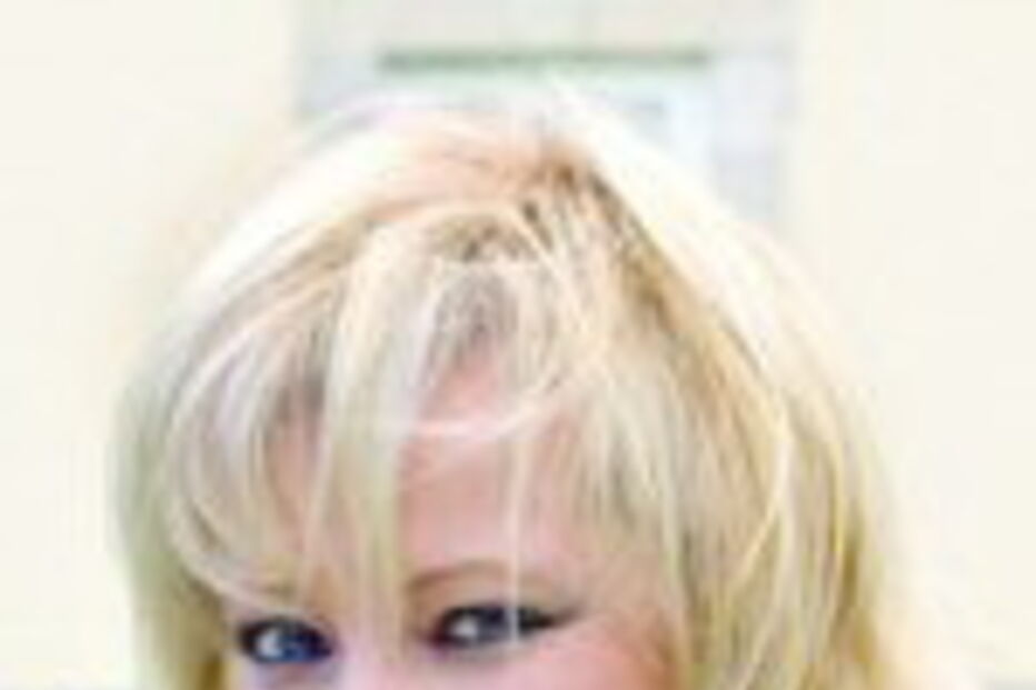 Ágata escreve livros