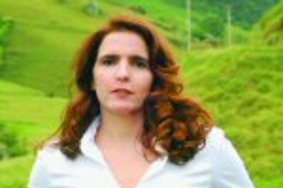 Malu retrata Eterna Magia