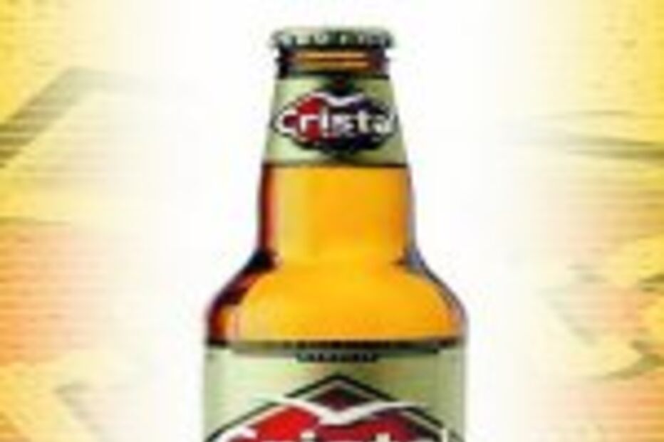 CERVEJA CRISTAL SURGE NO MERCADO COM IMAGEM RENOVADA