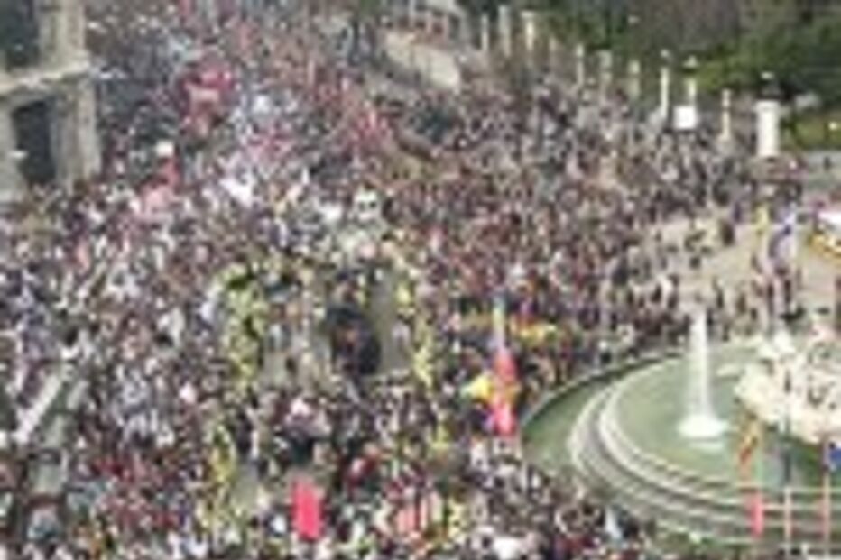 NUNCA MAIS À MARÉ NEGRA