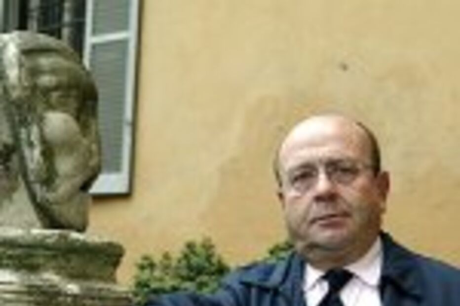 MORREU VÁZQUEZ MONTALBÁN