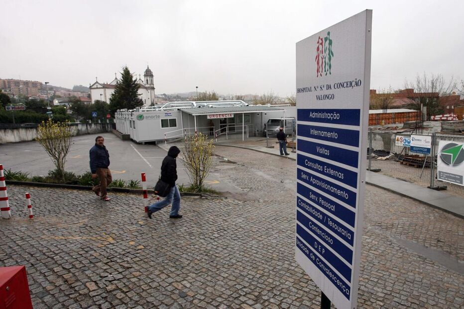 Contentores ficam em hospital renovado