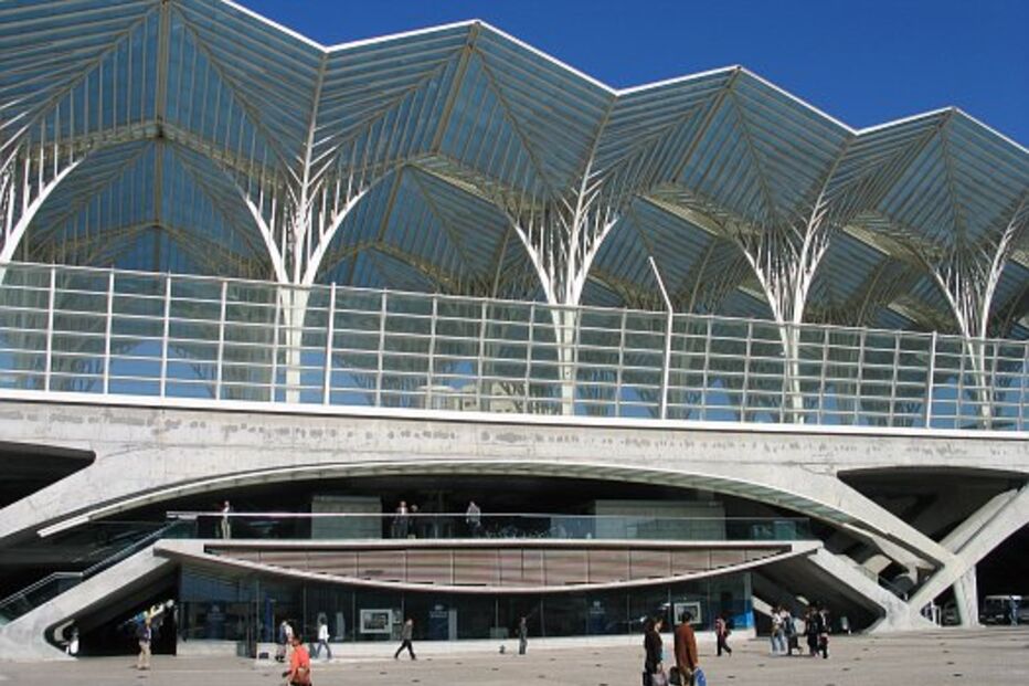 Sócrates destaca importância de alta velocidade 