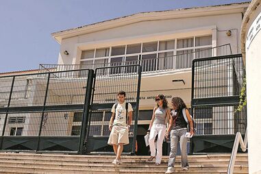 Partidos baralham eleições escolares