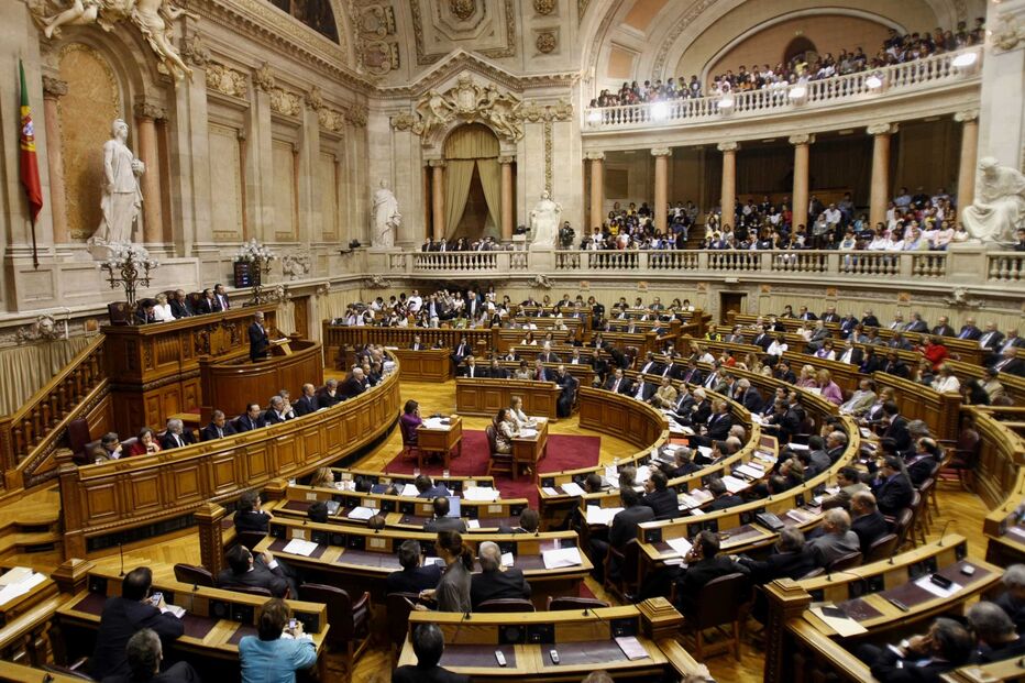 Intoxicados pelo poder