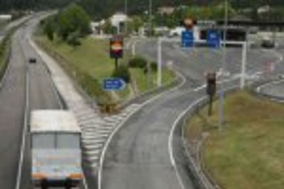 Quatro feridos em rixa