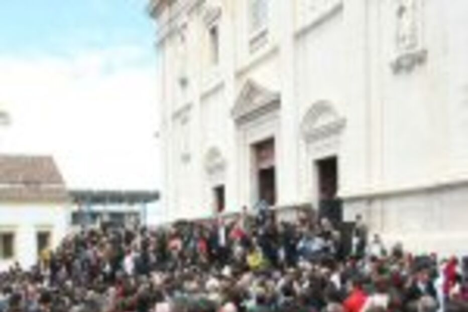 Bênção de Pastas com pais à porta