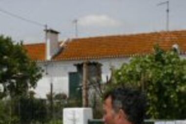 Mata genro com 3 tiros