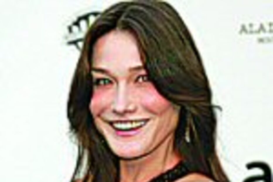 Carla Bruni canta amantes 