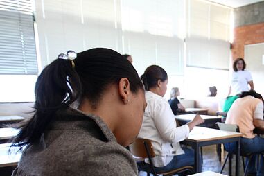 Exames repetidos na Maia