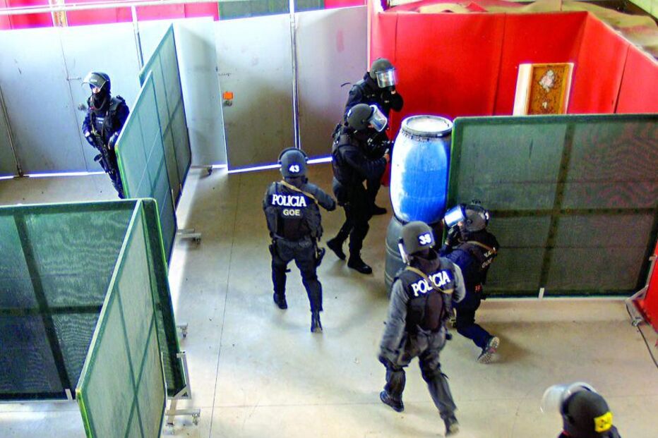 Superpolícias preparados para o pior