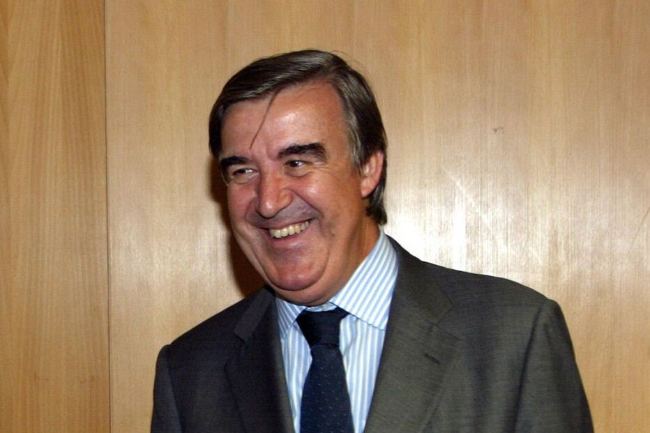 Tavares Moreira inibido por sete anos