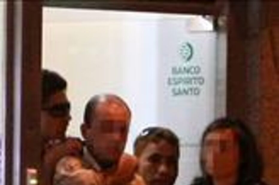 Sequestrador consciente e em situação estável