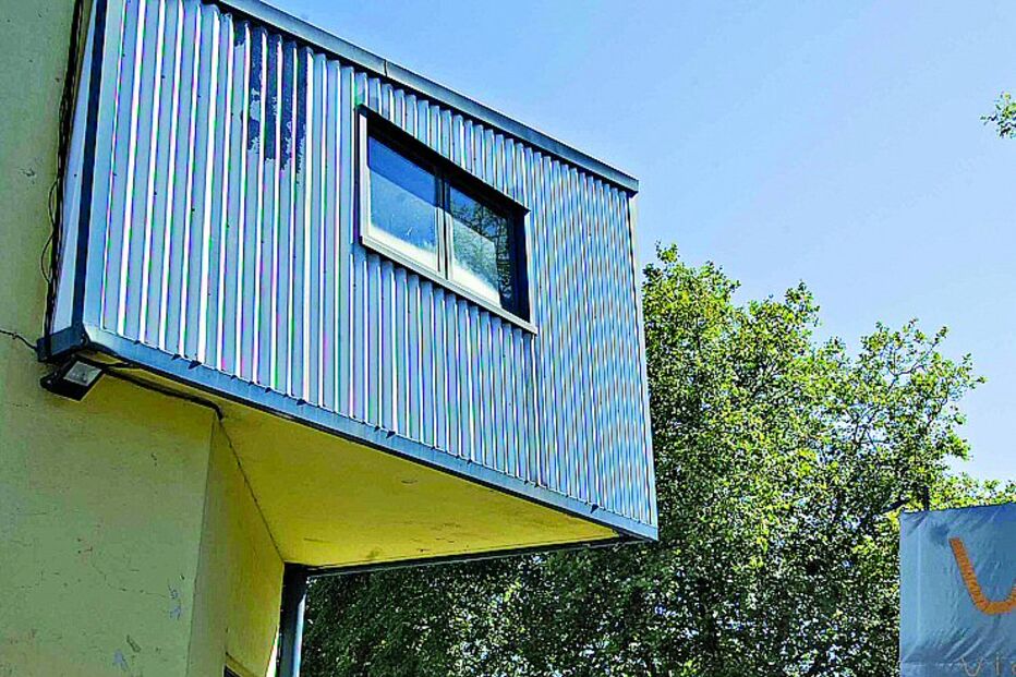 Agressões e tiros à porta de discoteca