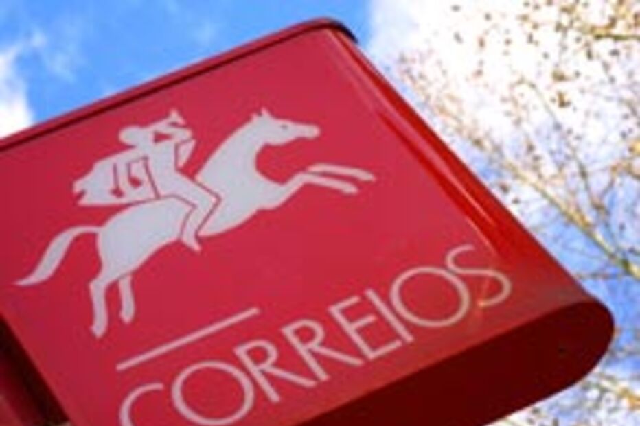 Duas centenas de pensionistas sem reforma