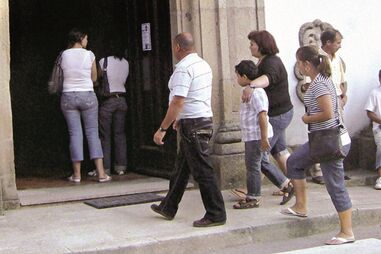 Espetou faca no peito