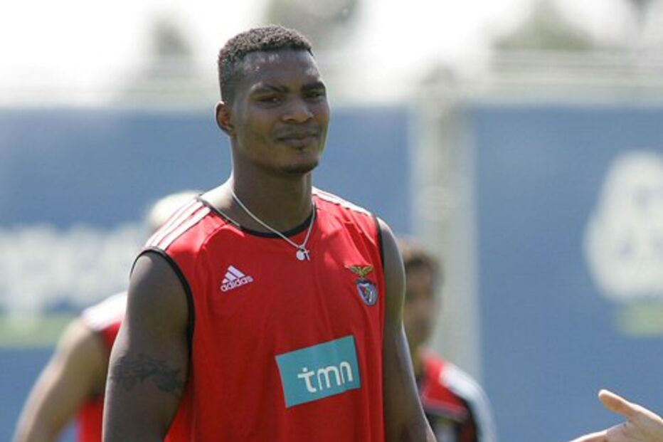 Amorim ‘trama’ Ariza Makukula