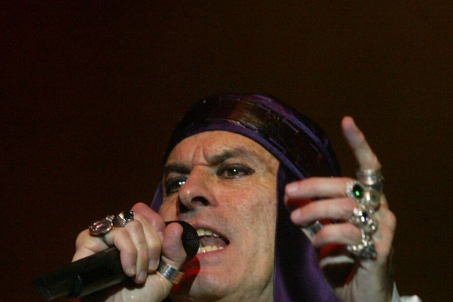 Ney Matogrosso ao vivo no Teatro das Figuras