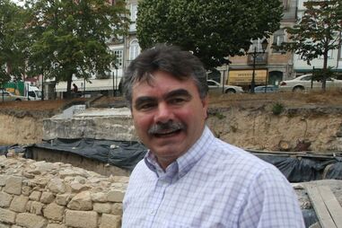 62 mil euros, três carros e uma vivenda