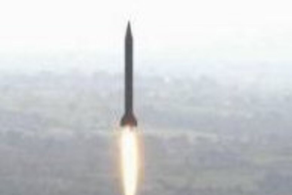 Exército da Coreia do Norte dispara mísseis 
