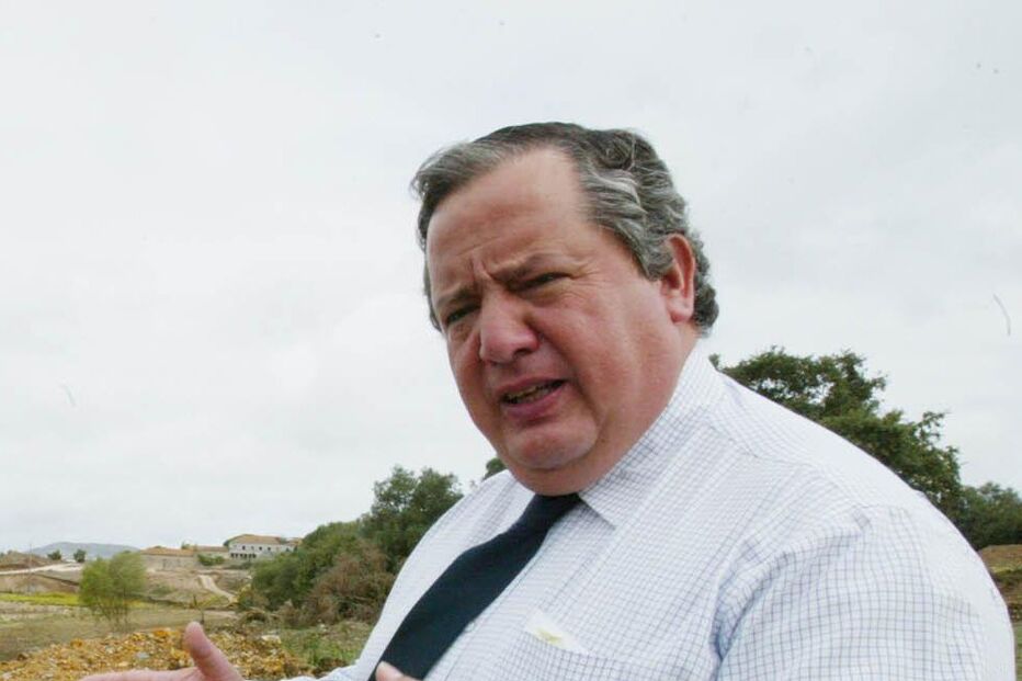 Luís Duque teve casa da Câmara