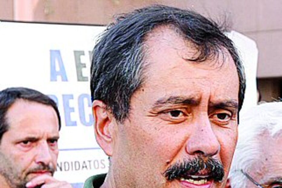 “Governo voltou a meter o carro à frente dos bois”