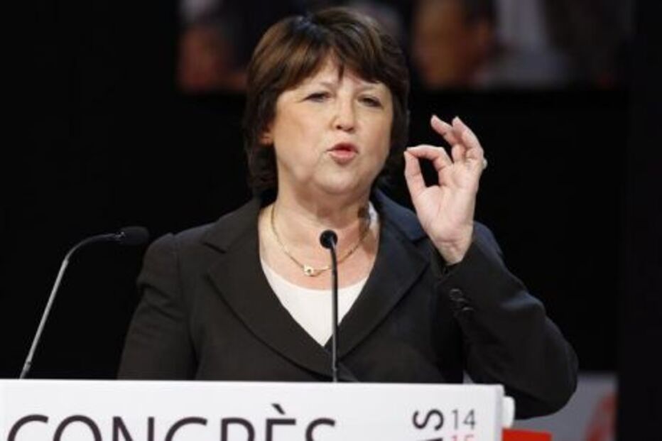 Martine Aubry eleita líder de PS francês