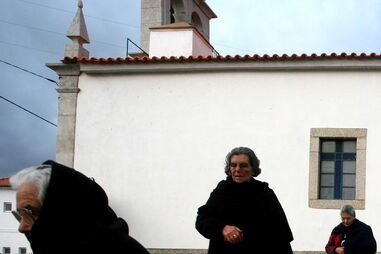 Ordem de freiras revolta populares