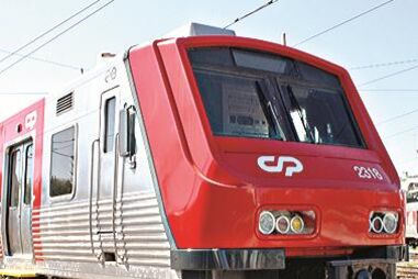 Viagens mais rápidas na linha do Sado