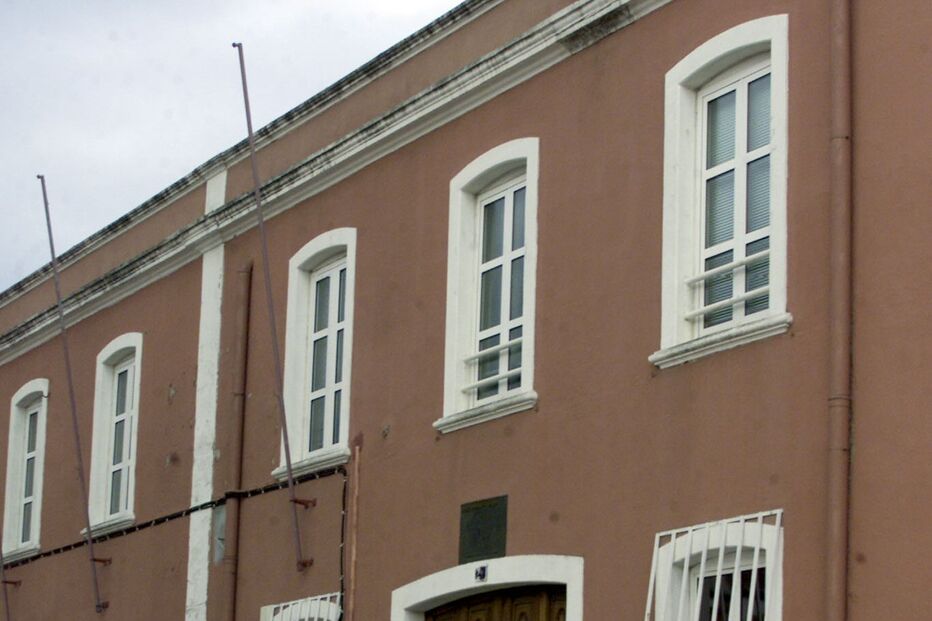 Universidade Moderna fecha portas hoje 