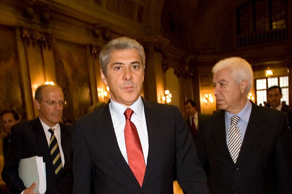 Receita fiscal desce 800 milhões 