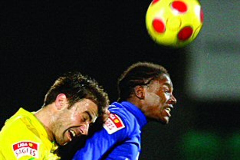 Jogo entre iguais deu em igualdade