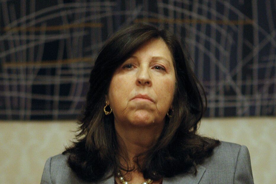 “Partidos devem ser os primeiros a dar exemplo”