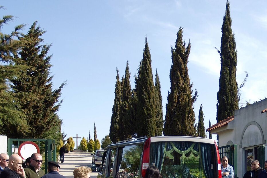 Vítima e homicida foram a enterrar