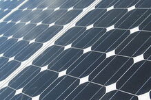 Segunda maior central solar começa a produzir