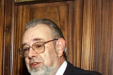 Candal quer afastar Manuel Alegre do PS