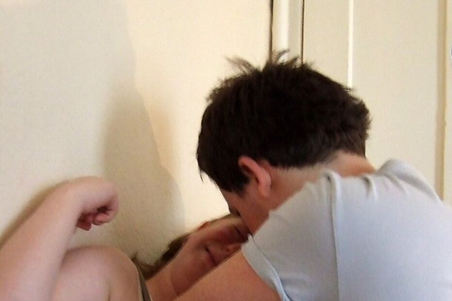 Grupo tenta violar mulher