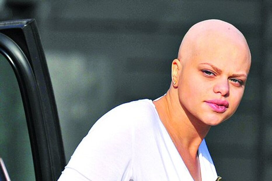 Marido pode passar noites com Jade