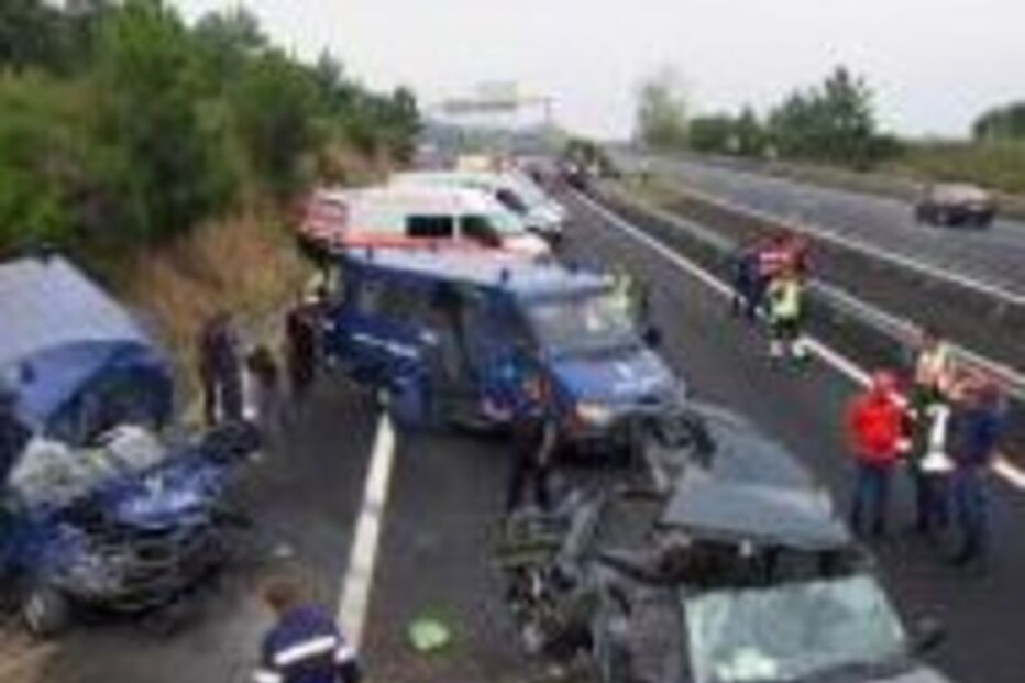 Acidente congestiona A8