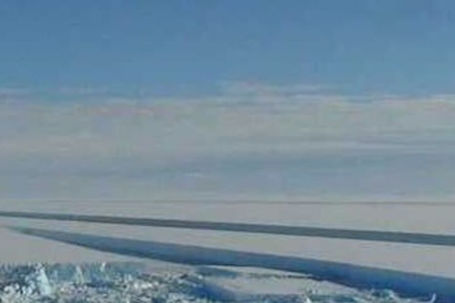 Placa de gelo separa-se da Antárctida