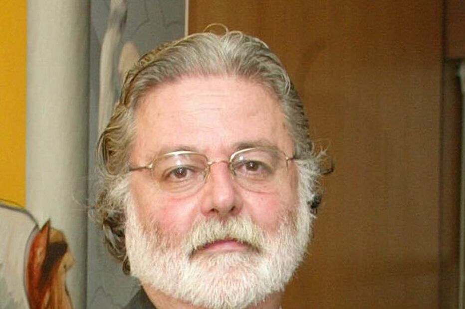 Tinoco de Faria apresenta demissão