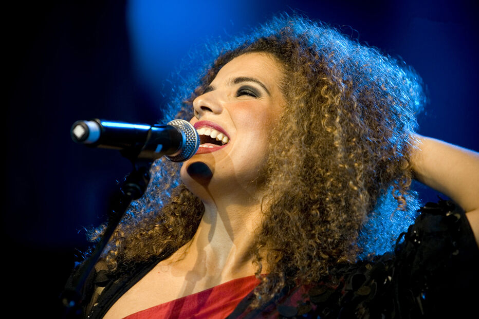 Vanessa da Mata canta no Delta Tejo
