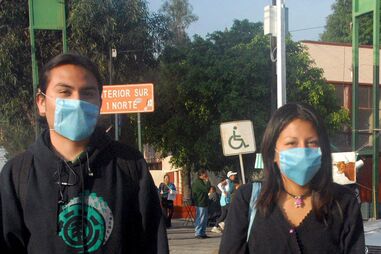 Portugueses chegaram com máscaras