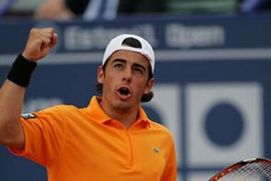 Wimbledon: Gil perde frente a Mathieu